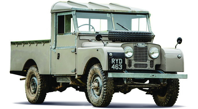 Аппаратная замена масла в двигателе (с промывкой) Land Rover Series I в Москве в СТО Motul Garage